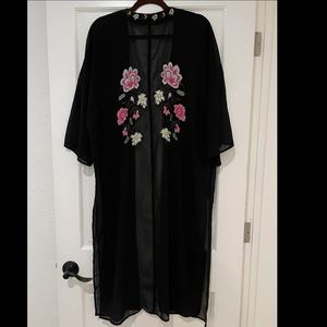Black floral embroidered kimono